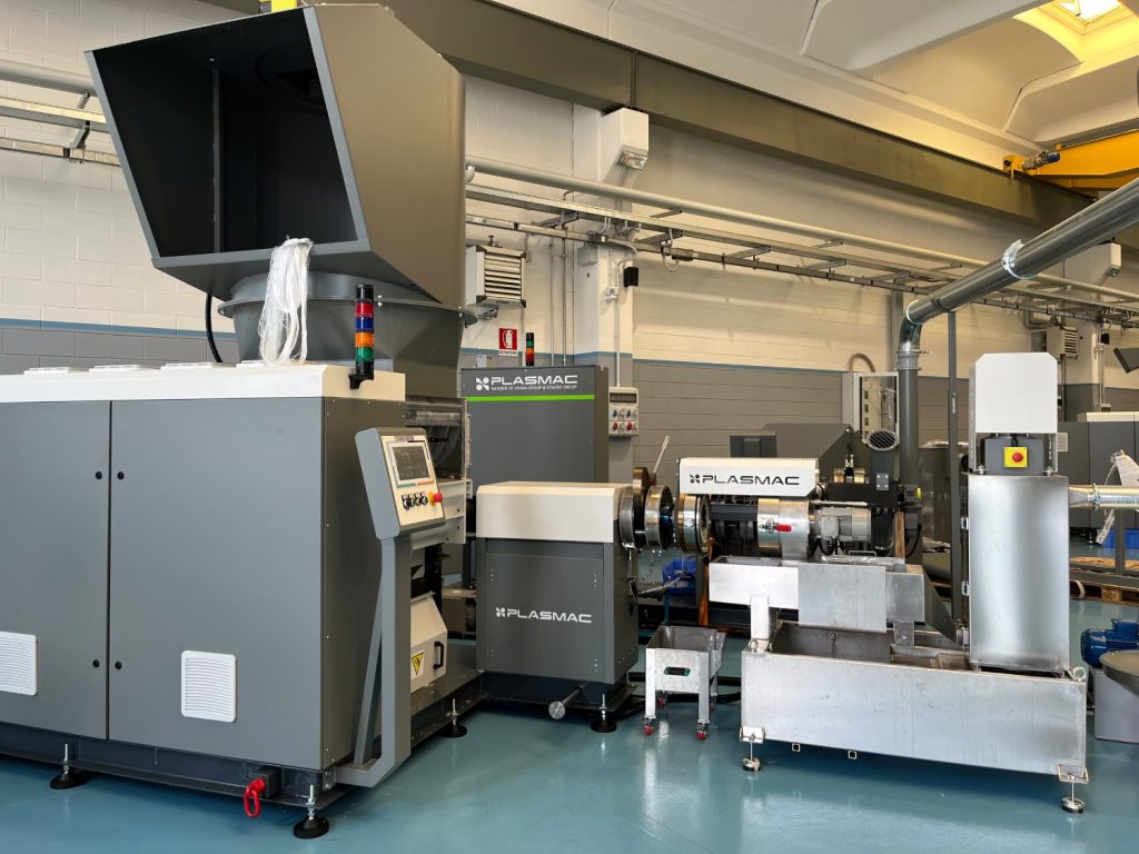 Plasmac OMEGA recycling shredder extruder system